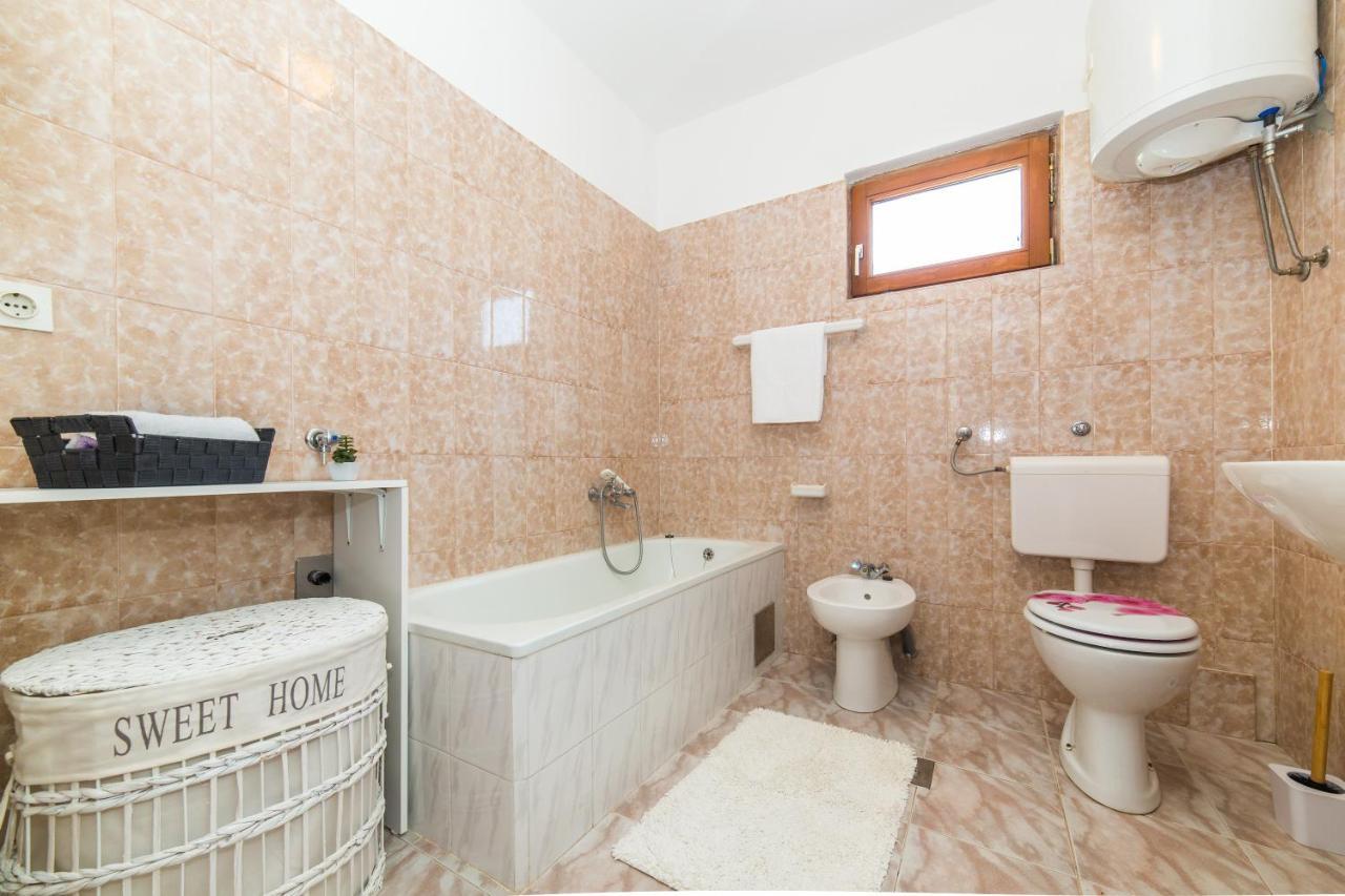 Holiday Home Villa Marija Radosic  Экстерьер фото